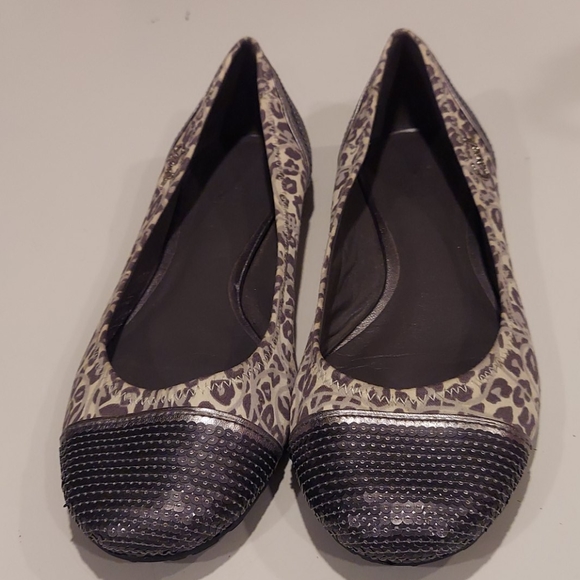Coach flats az(8-1/2-B) gray pretty 💝 - Picture 2 of 16